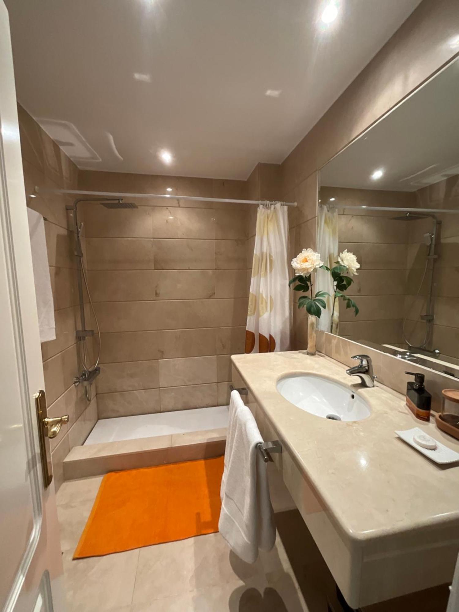 First Line Sea Apartment By Oliva Estepona Exterior photo